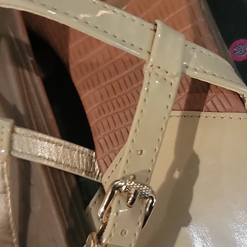 @@ CUTENESS - Picture 4 of 8